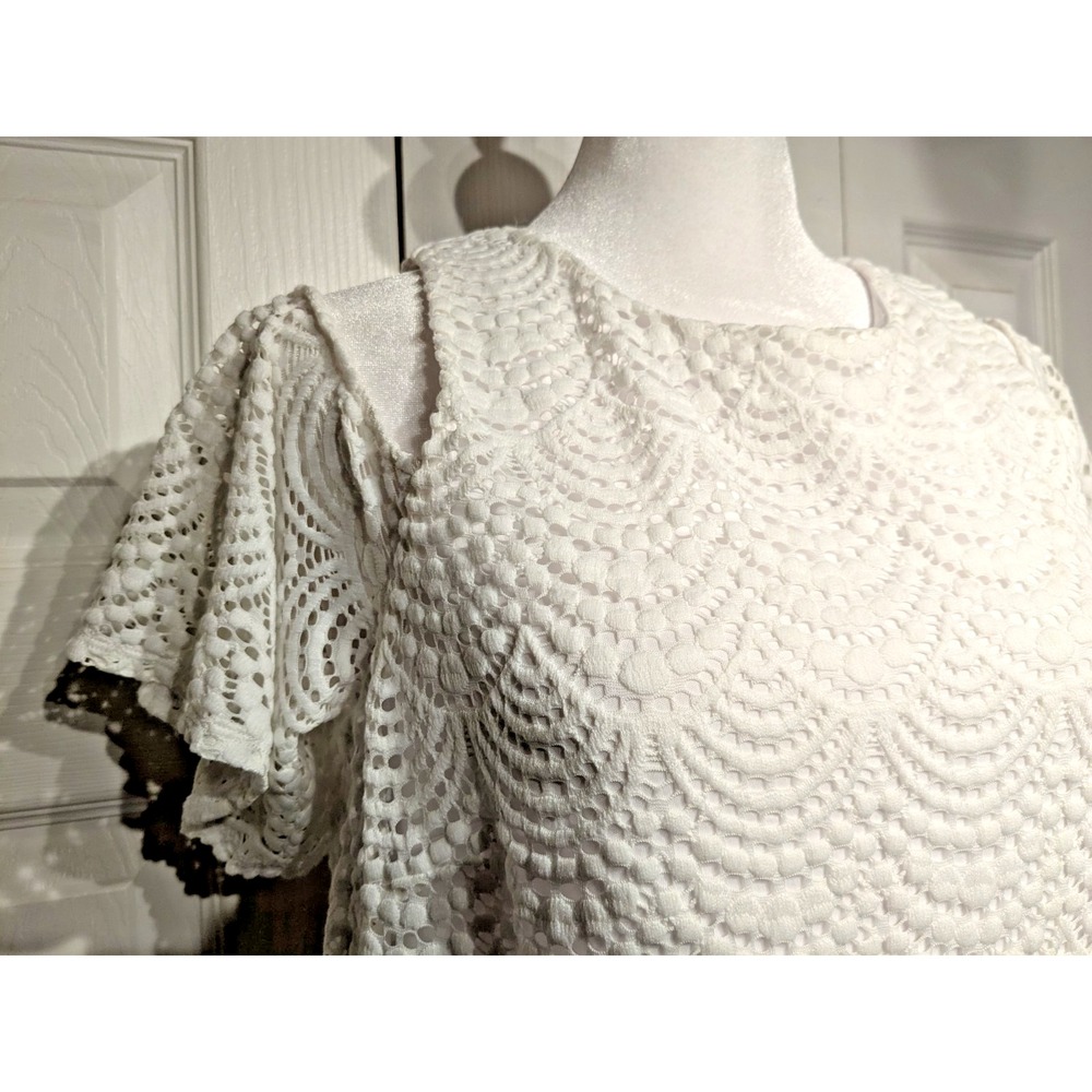 NEW Lilly Pulitzer Somerset Dress Sz: M Nylon Scalloped Lace Lined Cold Shoulder - Picture 3 of 16